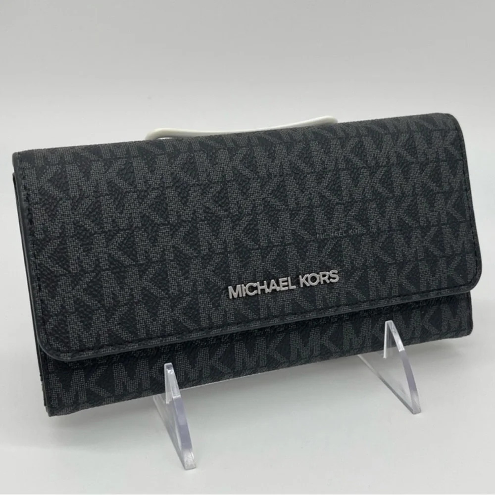 Michael Kors Trifold Wallet Black Leather (NWT)